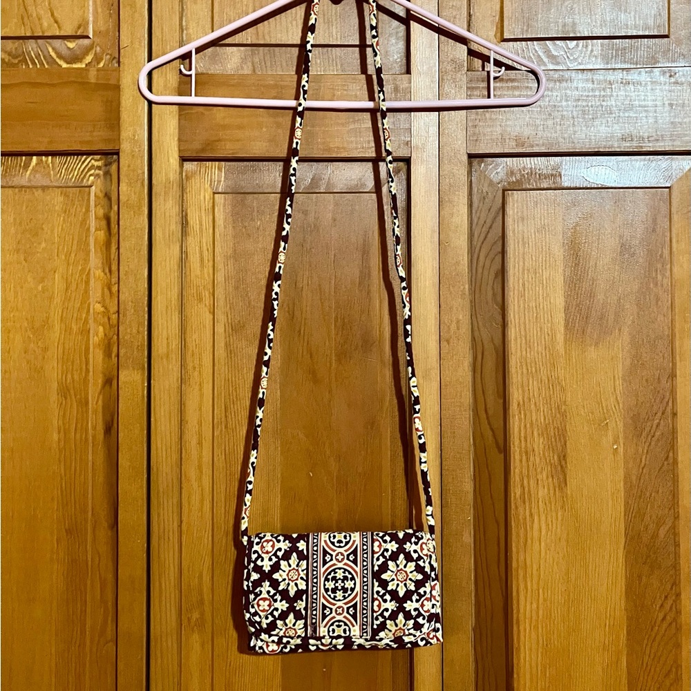 Vintage Fall 2006 Vera Bradley “Medallion” Wallet With Strap